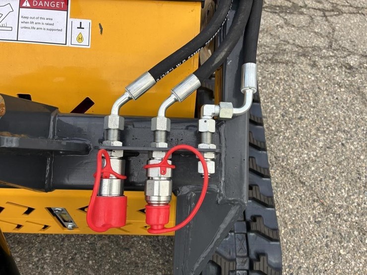 2025-sd-lanch-sdll60-skid-steer-image-7