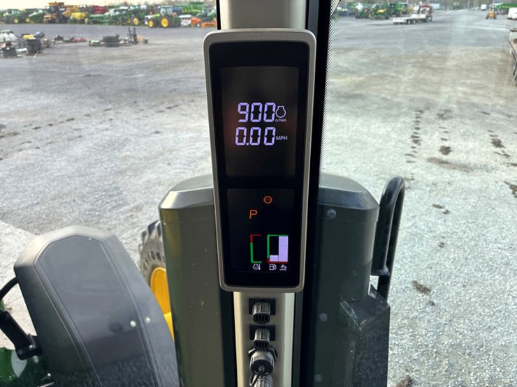 john-deere-8r-370-image-83