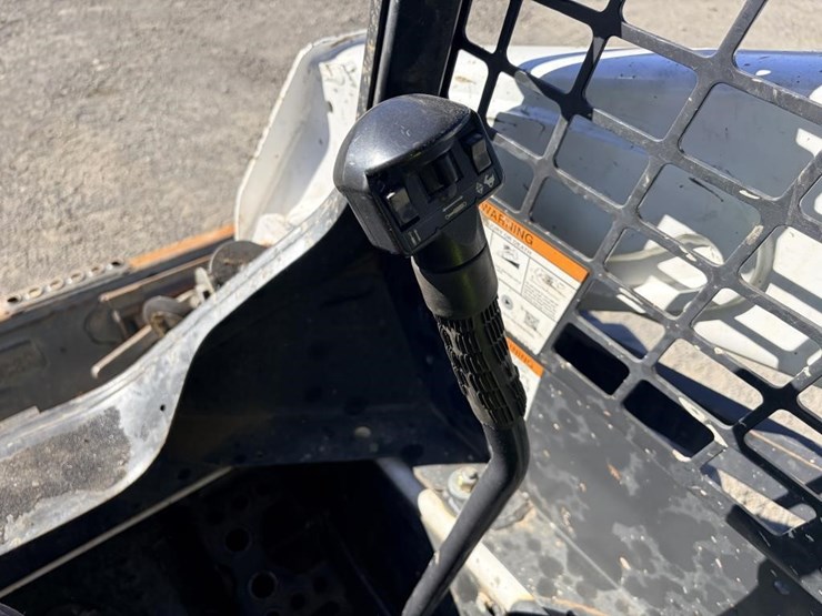 bobcat-s570-image-14