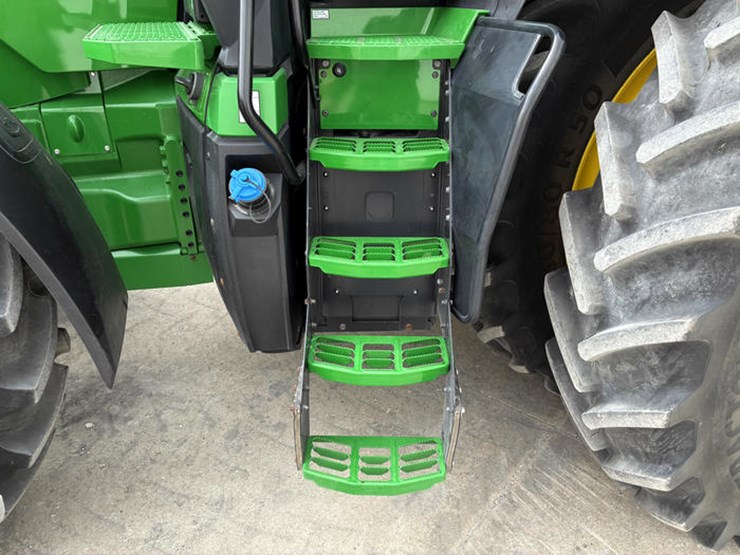 john-deere-8r-370-image-32