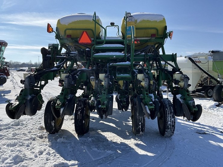 john-deere-6000-image-6