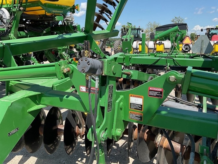 john-deere-637-image-2