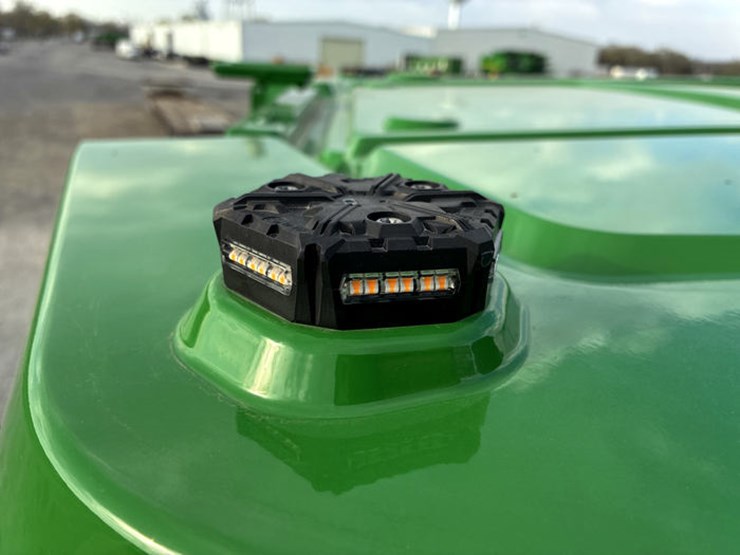 john-deere-8r-370-image-70