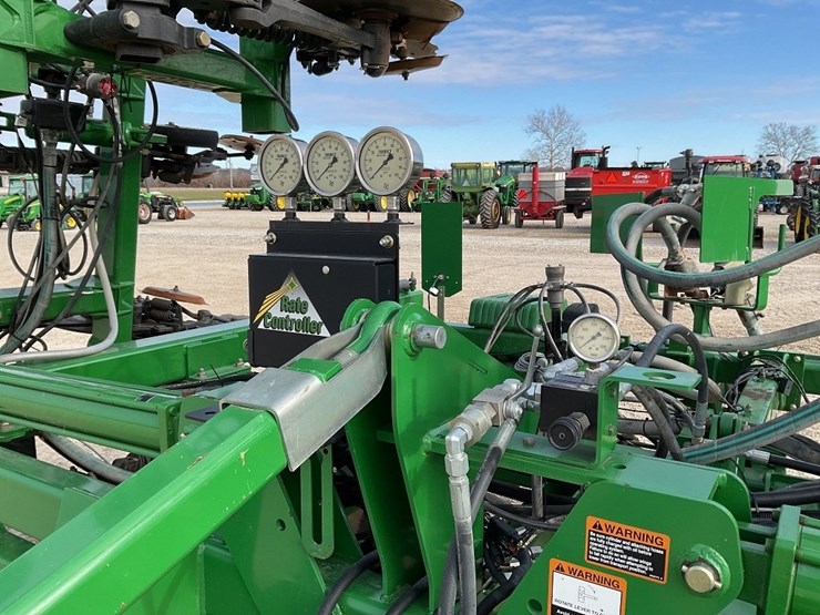 john-deere-2510h-image-22