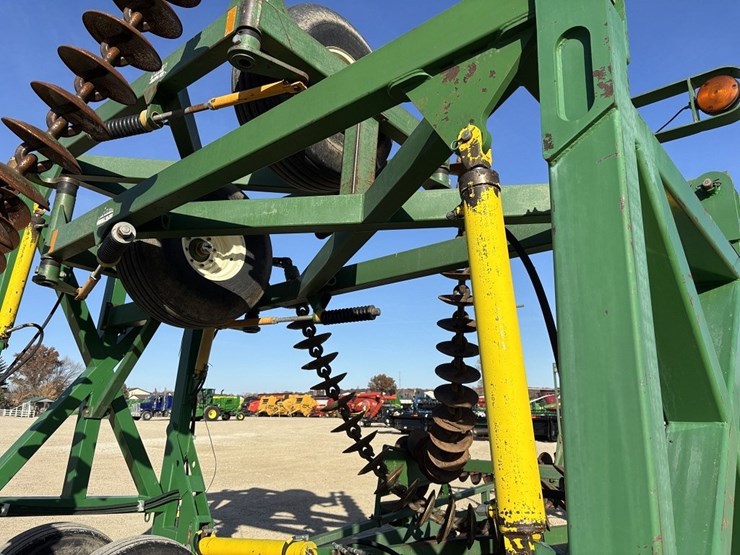 kelly-diamond-45'-harrow-image-32