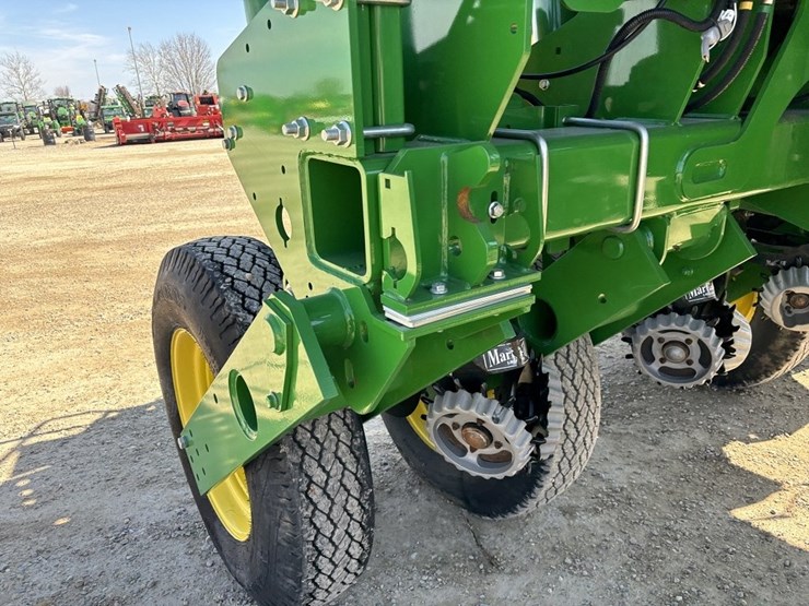 2017-john-deere-1775nt-image-37