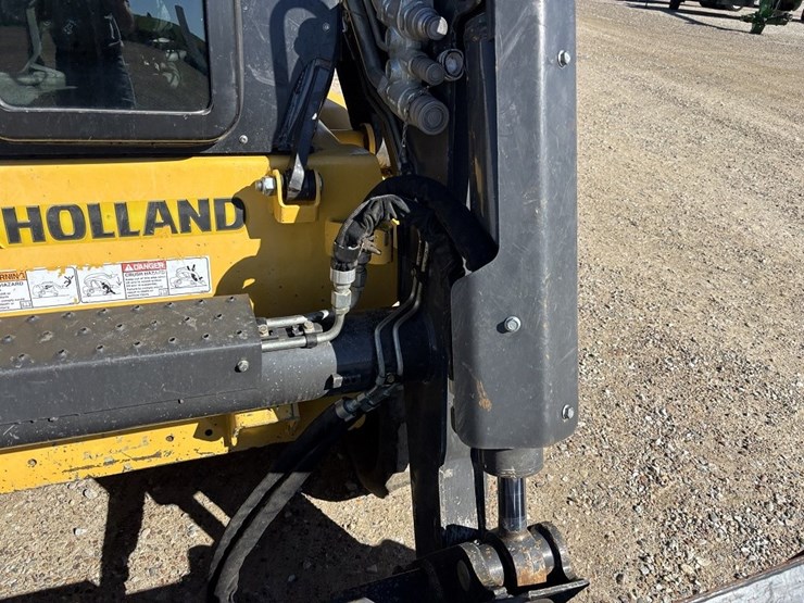 new-holland-c362-image-28