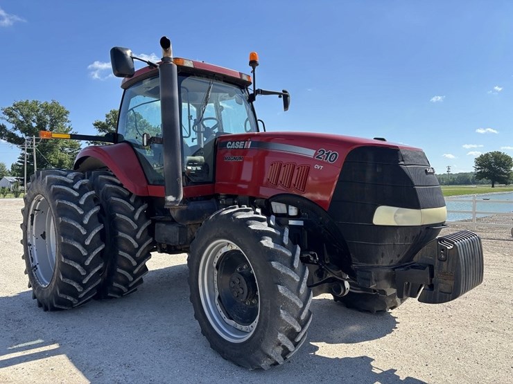 case-ih-magnum-210-cvt-image-7