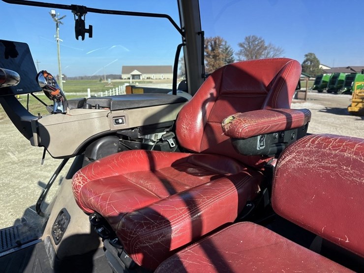 2014-case-ih-340-image-49