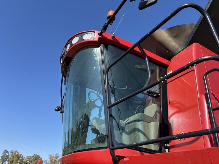 case-ih-6088-image-80