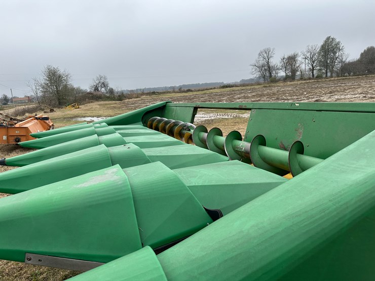 john-deere-644-image-17