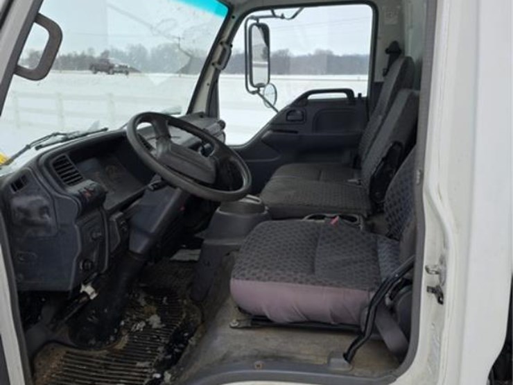 isuzu-npr-hd-image-17