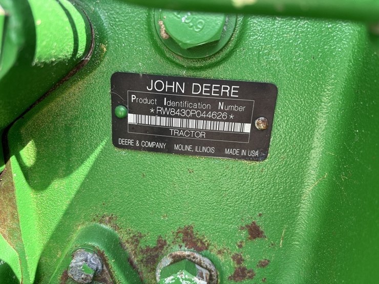 john-deere-8430-image-45