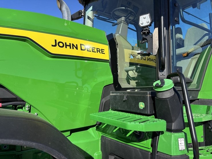2022-john-deere-8r-280-image-35