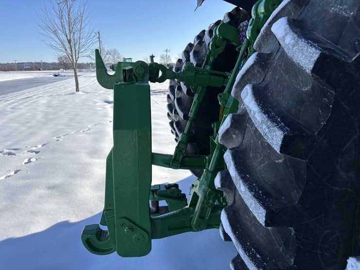 john-deere-8r-410-image-22