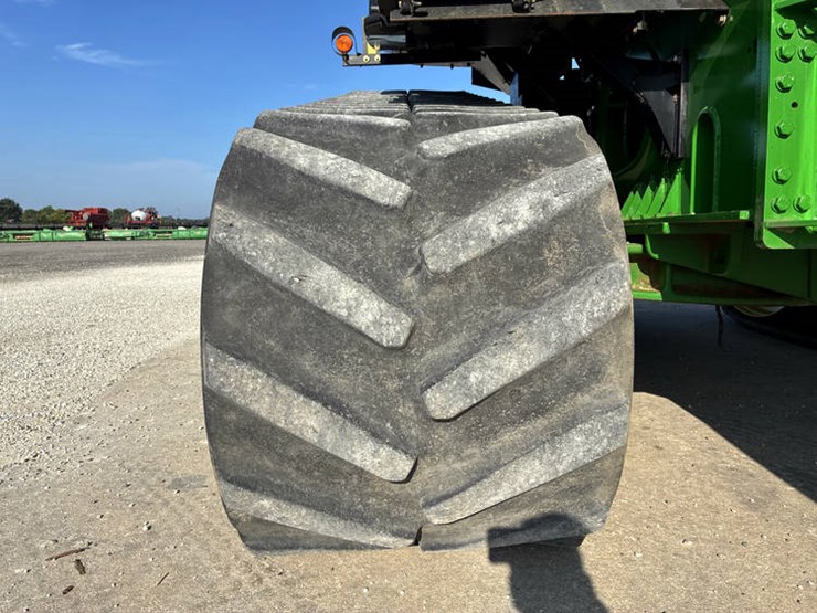 john-deere-9300t-image-64