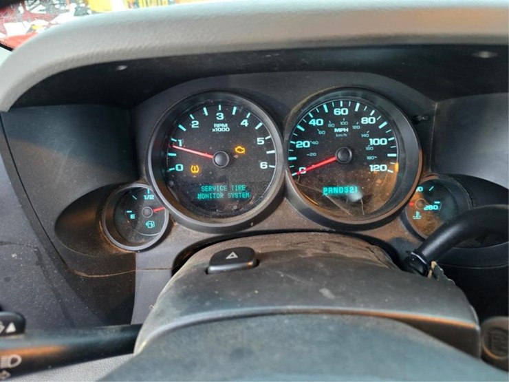 2008-chevrolet-2500-image-16