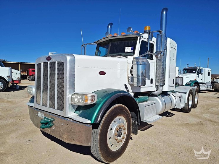 2014-peterbilt-388-image-5