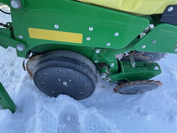 john-deere-1785-image-27