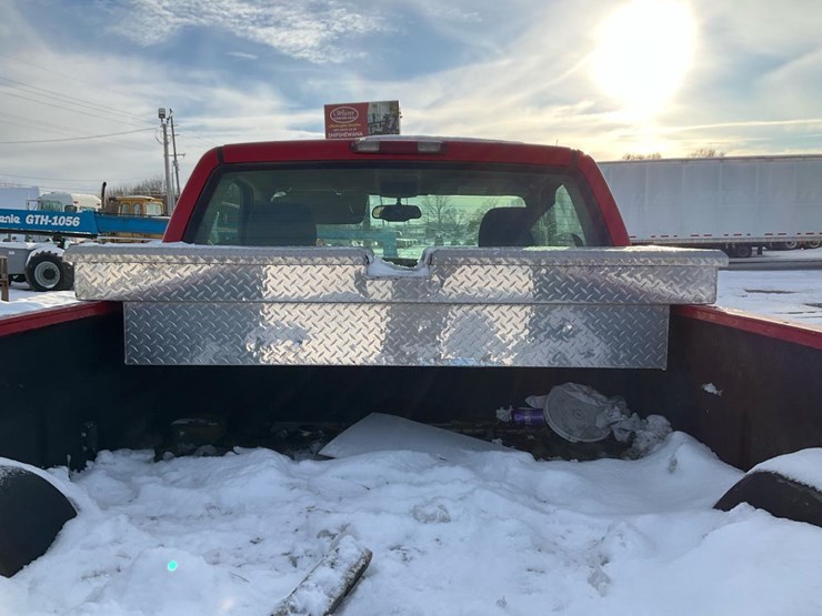 2005-chevrolet-k2500-image-31