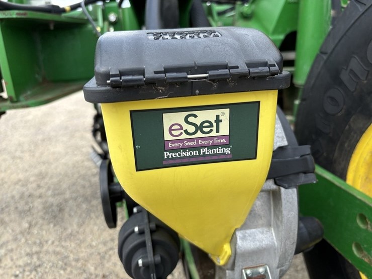 john-deere-1770nt-image-71