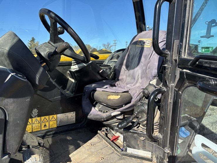 jcb-536-60-agri-image-30