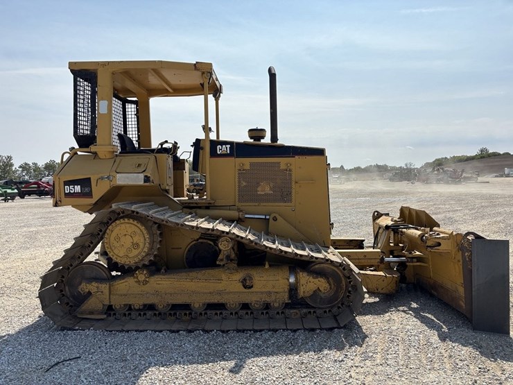 caterpillar-d5m-image-6