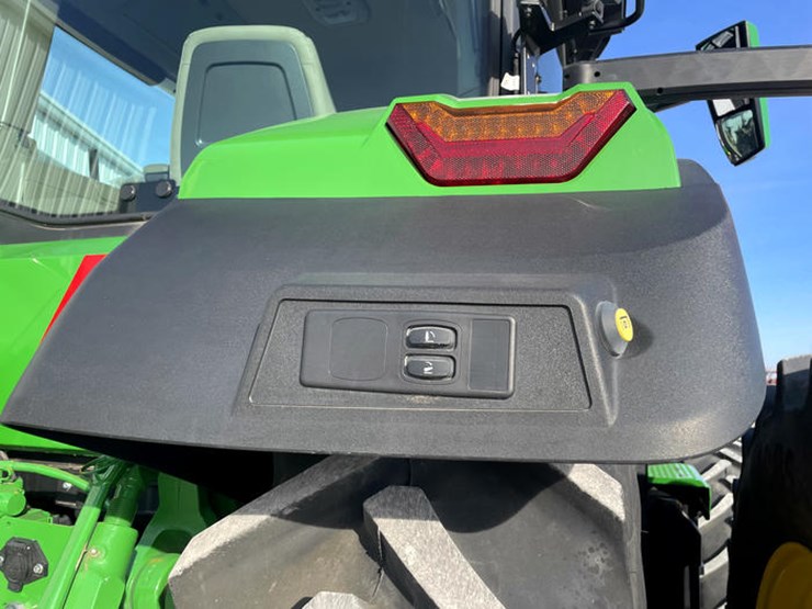 john-deere-8r-370-image-23