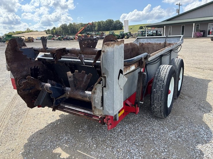 massey-ferguson-3732-image-5