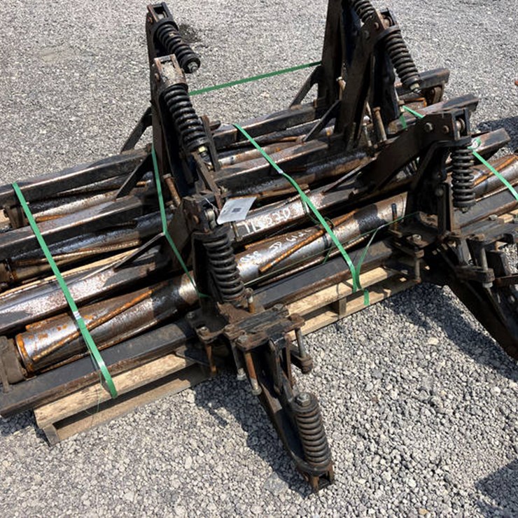 #113520 • YETTER DEVASTATERS