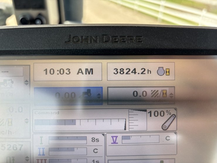 john-deere-8335r-image-44