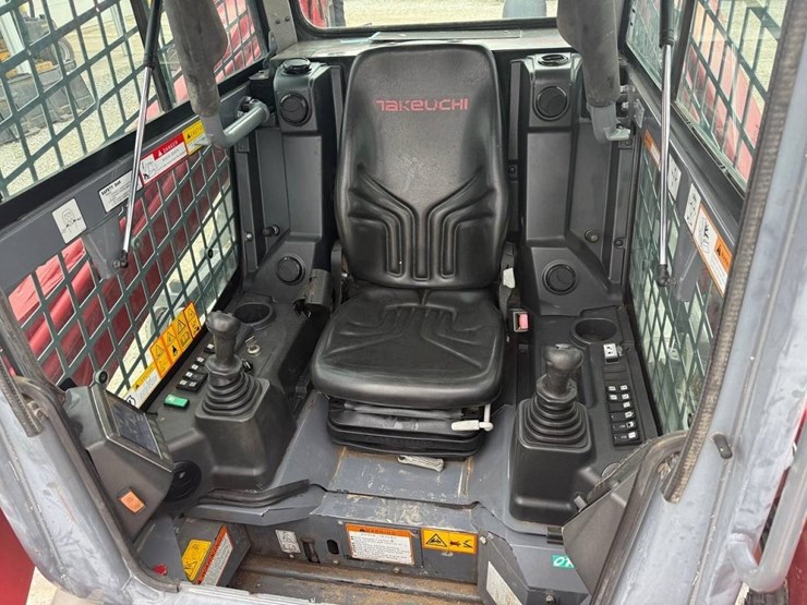 takeuchi-tl12v2-image-12