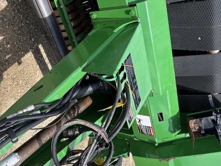 john-deere-569-premium-image-10