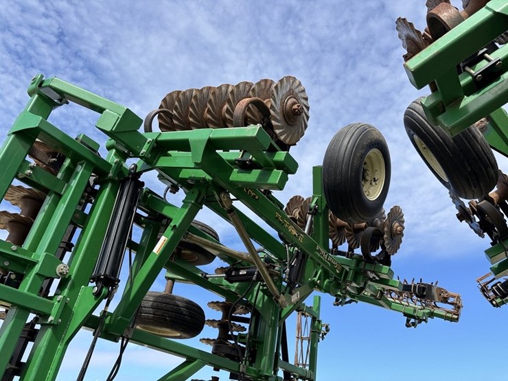 great-plains-4000tm-image-55