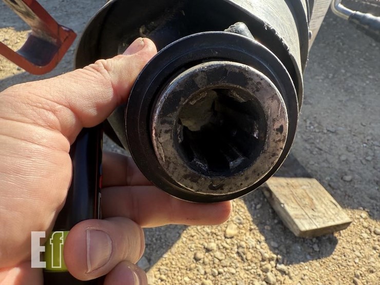 bush-hog-2810-image-11