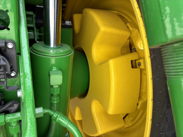 john-deere-8r-370-image-67