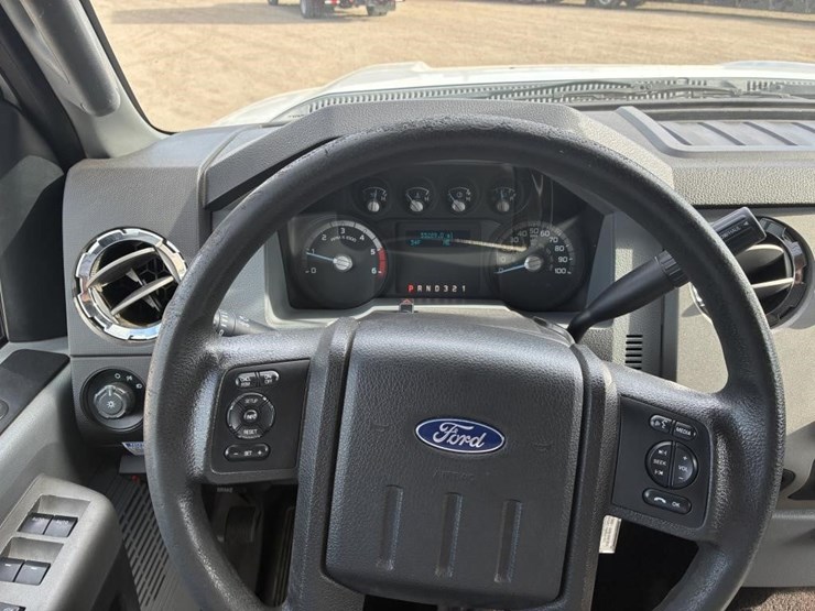 2016-ford-f550-xlt-image-15