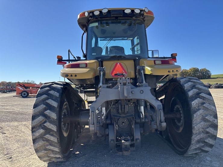 challenger-765e-track-tractor-image-4