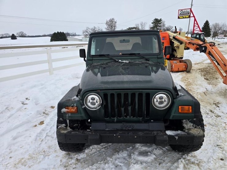 jeep-wrangler-sport-image-9