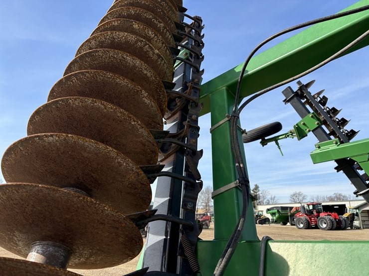 john-deere-637-image-35