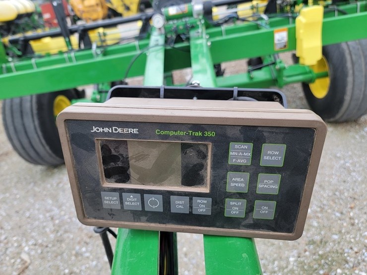 john-deere-1785-image-35