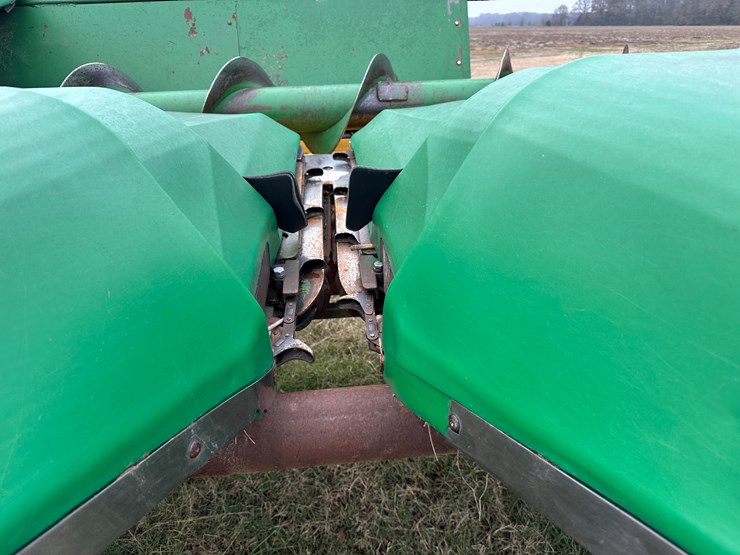 john-deere-644-image-26