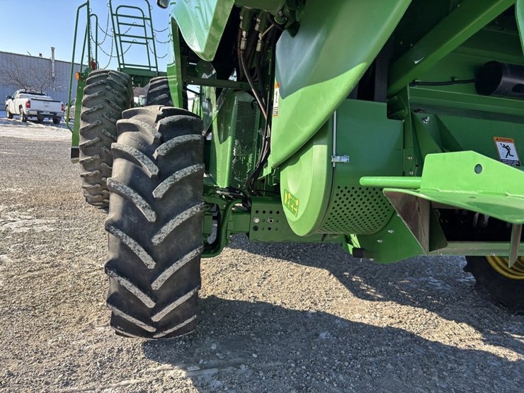 john-deere-s670-image-33