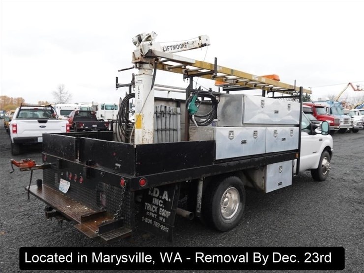 2004-ford-f350-image-17