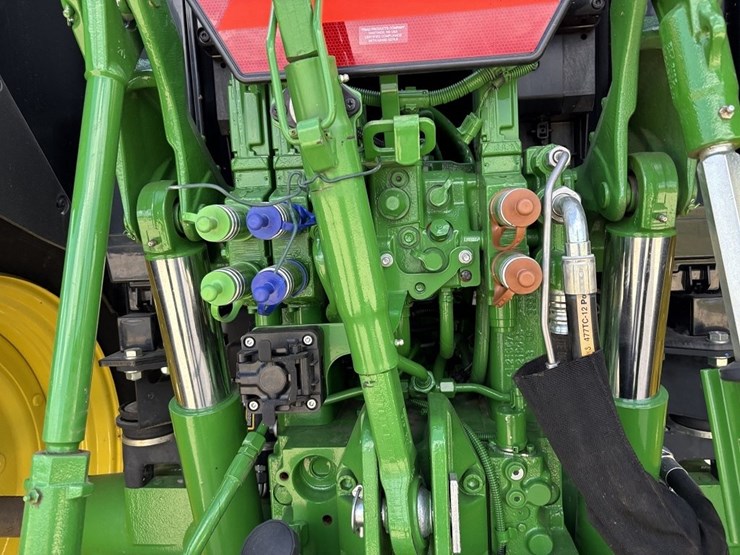 john-deere-6140m-image-28