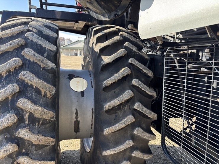 gleaner-r75-image-46