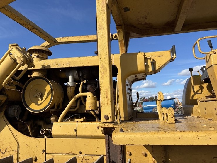 caterpillar-d7-image-30