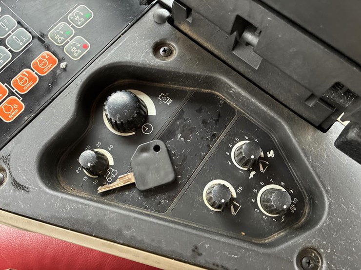 case-ih-steiger-580-quadtrac-image-96