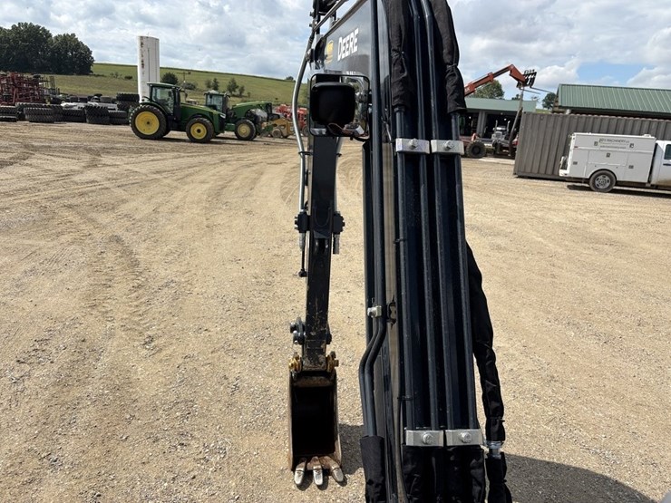 2024-john-deere-35p-mini-excavator-image-42