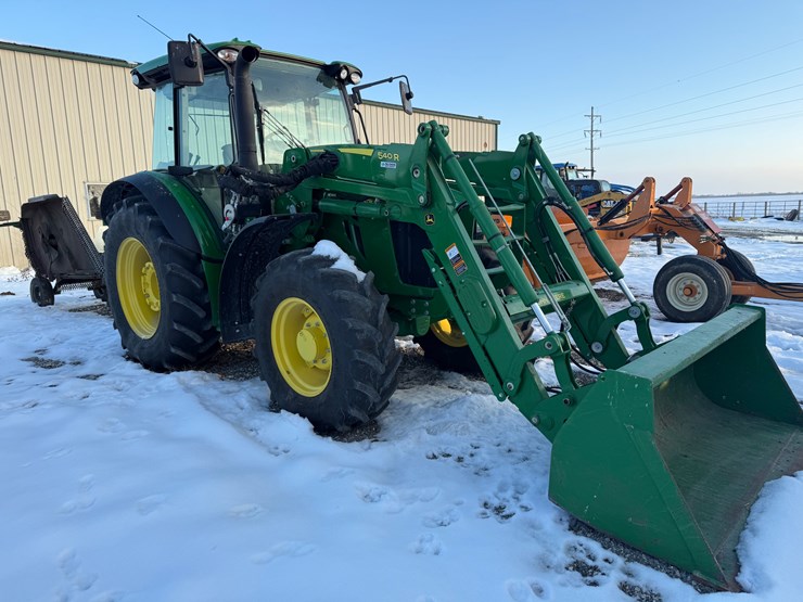 2019-john-deere-r-image-29
